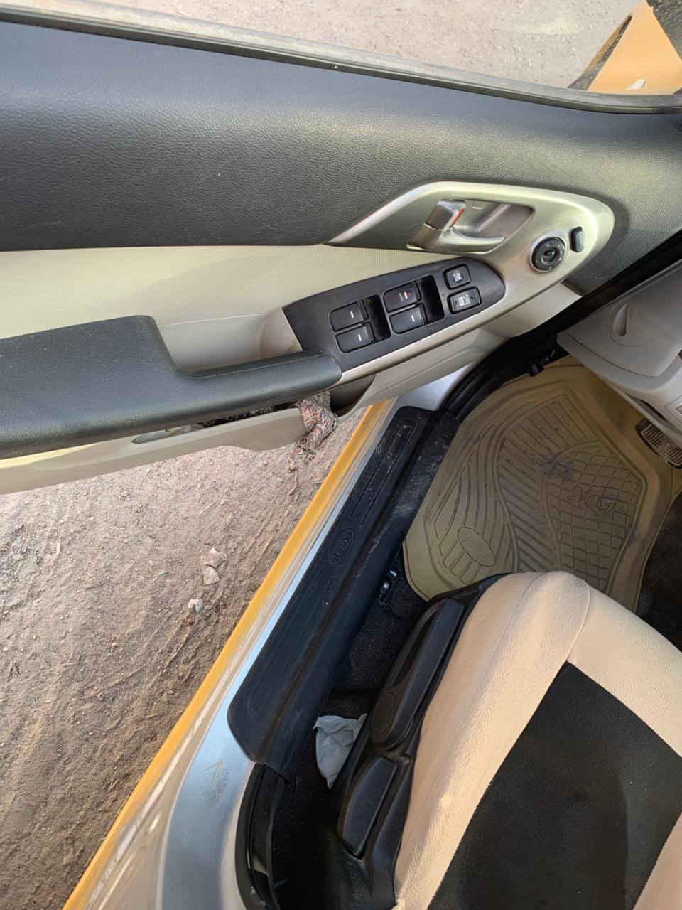 فورتي ٢٠١٢ متومه بغداد طبق الأصل مكينه كير تبريد كله جديد ماشيه ١٢٧ الف مكينه ١٦٠٠ مكان السياره ناصريه السعر ٤٢ للاتصال ***********
