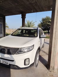 سورنتو 2014للبيع مكينته 2400دوش مكان بغداد جديدة سعر150 رقم الهاتف 077...