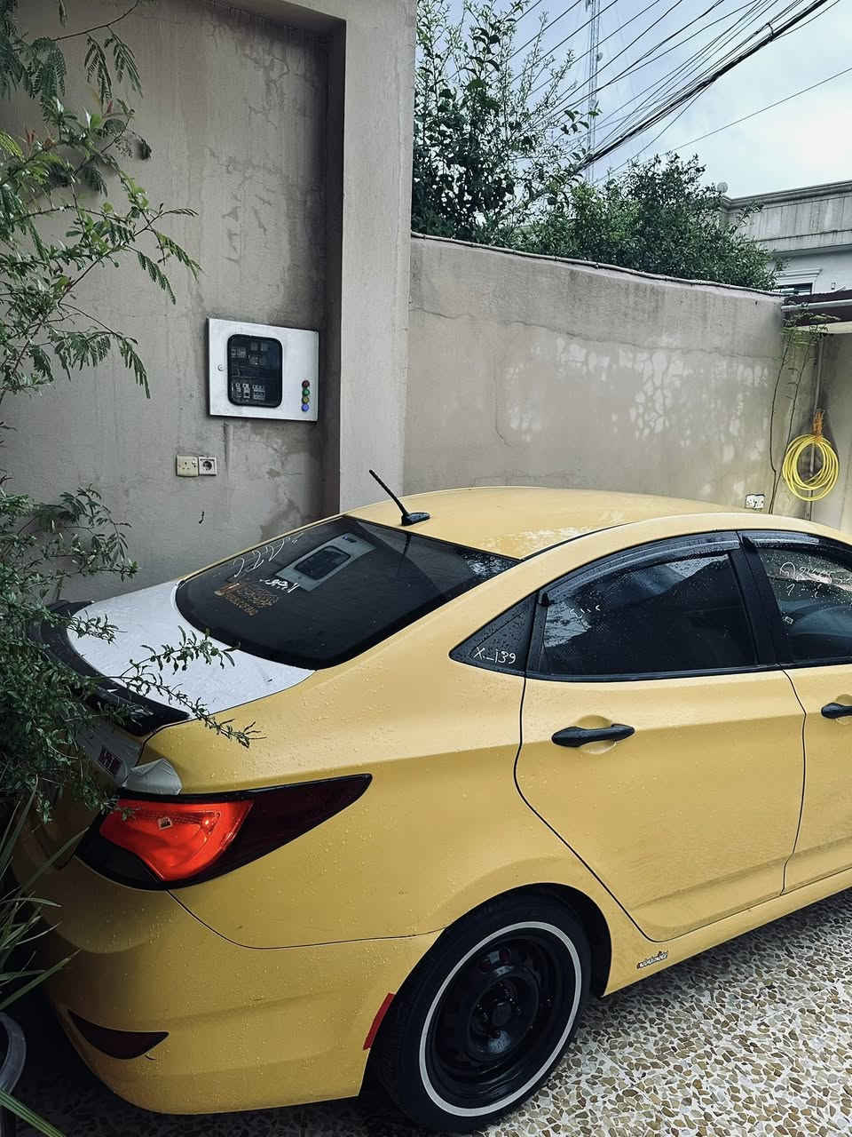 اكسنت موديل 2015
محرك GDiمبدل بساتن قطره دوانز ما بيها 
كير atالمرغوب
حادثه بوند مبدل فقط 
رقمها انكليزي بس باقي الستلام مدفوع كل رسومو 
للبيع او مراوس شعندك نزل 
سعر 90 وبيها مجال 
***********ما متواجد ع فيس 
***********بي وتساب
