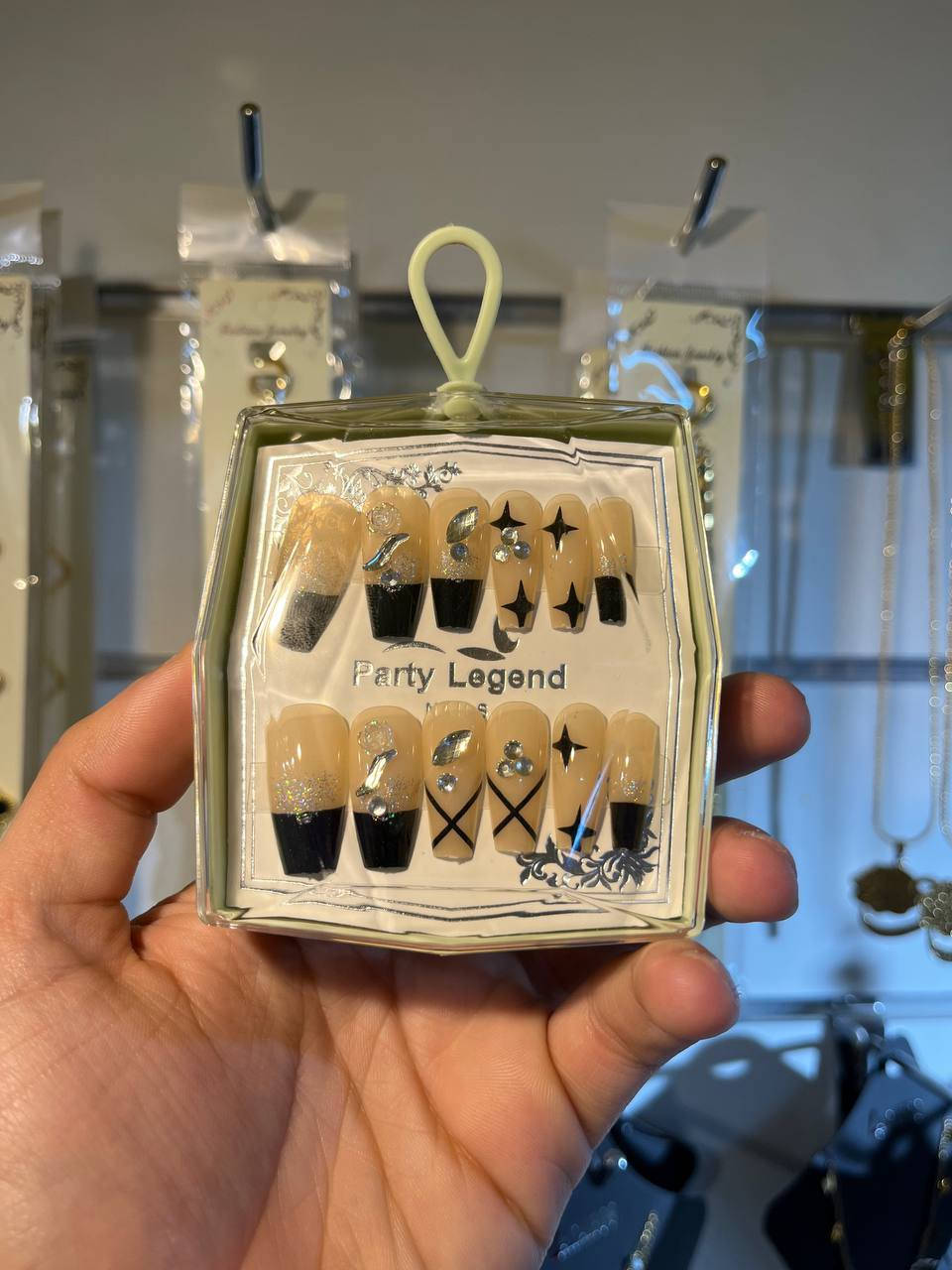 اظافر اصطناعية 
السعر 2 الف


**إذا كنت صاحب هذا الإعلان وتريد حذفه لأي سبب، رجاءا أرسل رسالة إلى الدعم الفني**