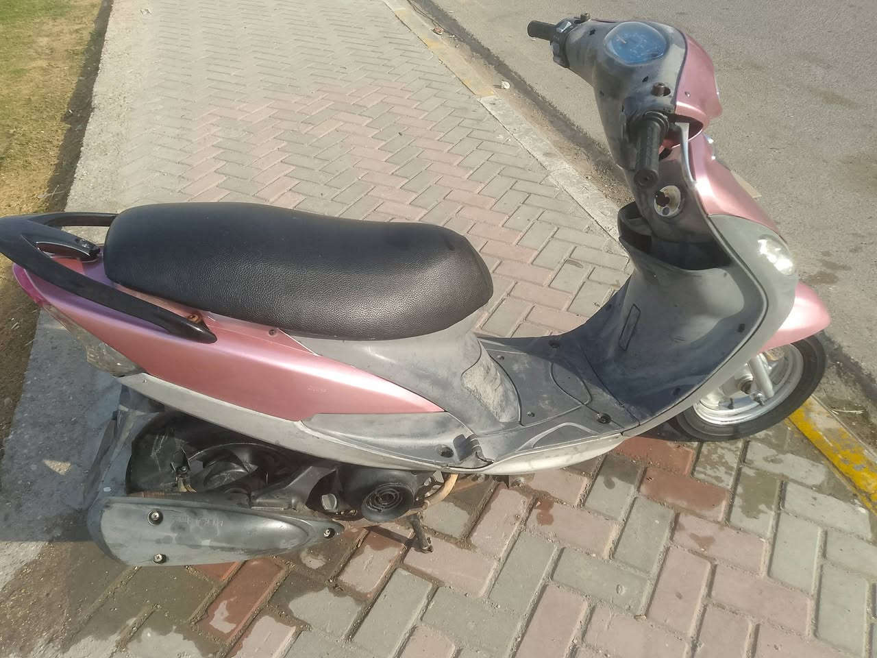 ماكس منغولي مكينه ما مفتوحه دراجه ستخدام نضيف سعر 650 قفل شراي يتصل *********** عنوان سماوه حيدريه
