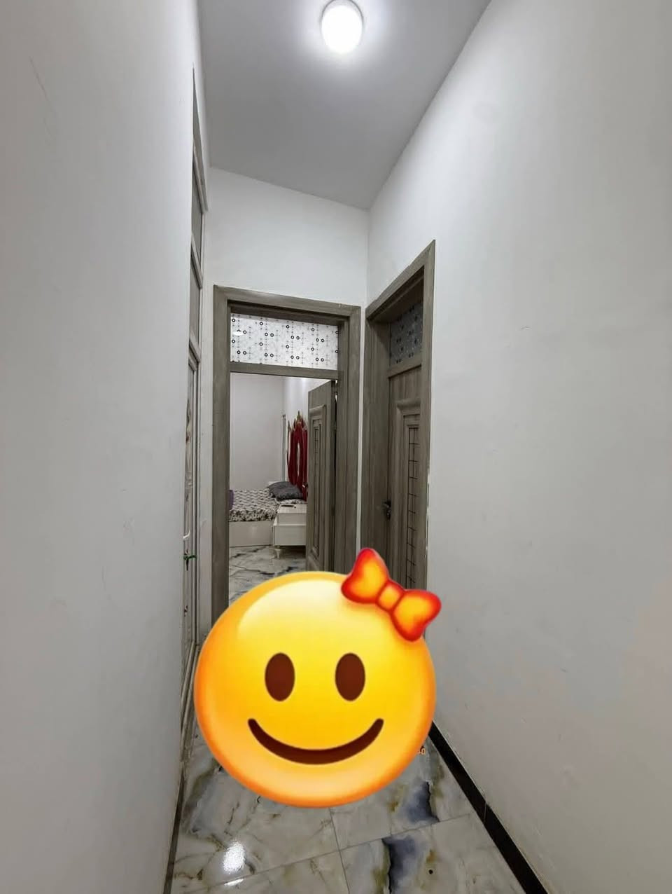 🏠 #دار_للبيع📍 #الديوانية – #حولي_الجامعة ع الشارع مباشر زراعي سند 25 مساحة 400متر
يحتوي ع غرفتين وصاله واستقبال ومطبخ وصحيات ومناور 
-المساحات واسعة جدا 
-كونكريت مسلح
-بناء درجة اولى 
للاستفسار ع الرقم ***********
