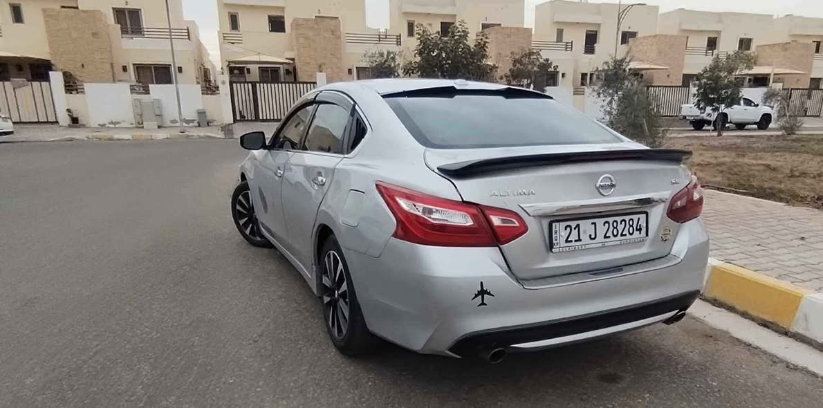 Nissan sl   2018 التيما 
فول ما عدا الفتحة 

حادث جاملغ خلفي جهة السايق 

اشاير بالمري ... كشنات جلد .... تحكم كشنات .... تدفئة كشنات جهنم .... تبريد ثلج ..تبريد بيانو .... تبريد خلفي .. رادارات 360 درجة ... بريك ذاتي ... تشغيل عن بعد ( بالشتا تشغلك تدفئة وحرارة ستيرن ) وبالصيف تشغلك تبريد تجي السيارة ثلج (تشغيل ذاتي).... السيارة مال جناية 

الگير مشدودلها براد هوائي مبدل دهن گير ضمان 50 الف.... 

ماشية .135.0 كيلو  ... منظومة زينون كاملة ... مسستم كامل ...السيارة سياقتها جدا ناعمة وبالخير على الياخذها 

سعرها ... 144 ورقة وبي مجال للطيبين  وبيك خير واتدلل

السيارة رقمها سليمانية.... بأسمي تحويل ثاني يوم
للاستفسار اتصل ... *********** تكريت, صلاح الدين
