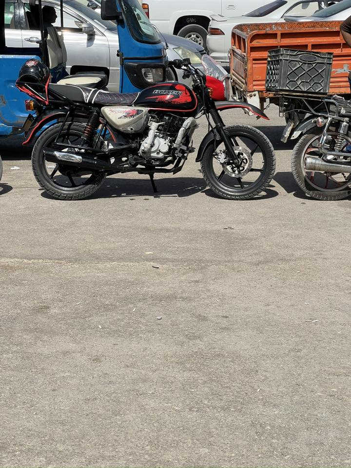 دراجة بوكسر مديل 21 
رقم إنكليز بصره العنوان الدير النشرة 
السعر مليونين 
رقم الهاتف ***********
