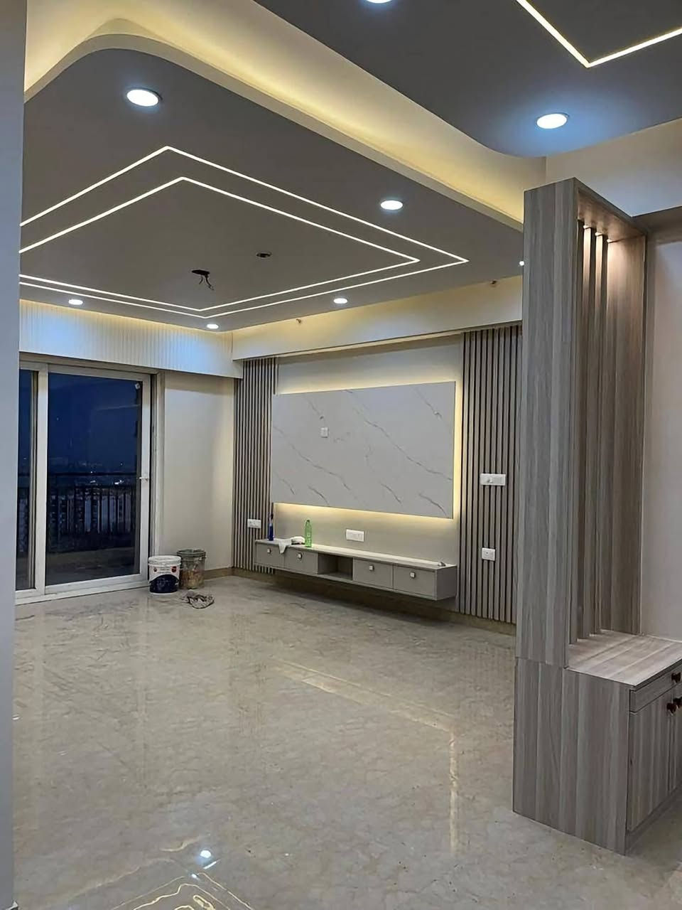 - أختار ديكور بيتك و الباقي علينا 💪
💥لدينا فريق خاص  بالديكور الداخلي 🏚🏠 
يقدم لكم خدماته الاحترافية بأسعار مميزة  و معقولة تتناسب مع الجودة المطلوبة والخدمة المقدمة مع ضمان  احترام الوقت و الاتقان قبل كل شيء 
1️⃣سعر المتر الطولي ((20 الف)) عظم

2️⃣  سعر المتر مع انارة سبوت لايت شركه ماستر ثلاث حركات ضمان سنه استبدال ((30الف))

3️⃣مع الصبغ والاناره كامل سعر المتر ((35الف)) فقط
 
4️⃣سعر المتر المربع عظم بدون صبغ ((30 الف))مع الصبغ(( 35 الف))
5️⃣ ركم سقف حمام  سعر قطعي 
 باقي التصاميم تكون قطعي 

للاستفسار اكثر مراسلة الصفحه او الاتصال يوجد وأتساب🟢 ***********
