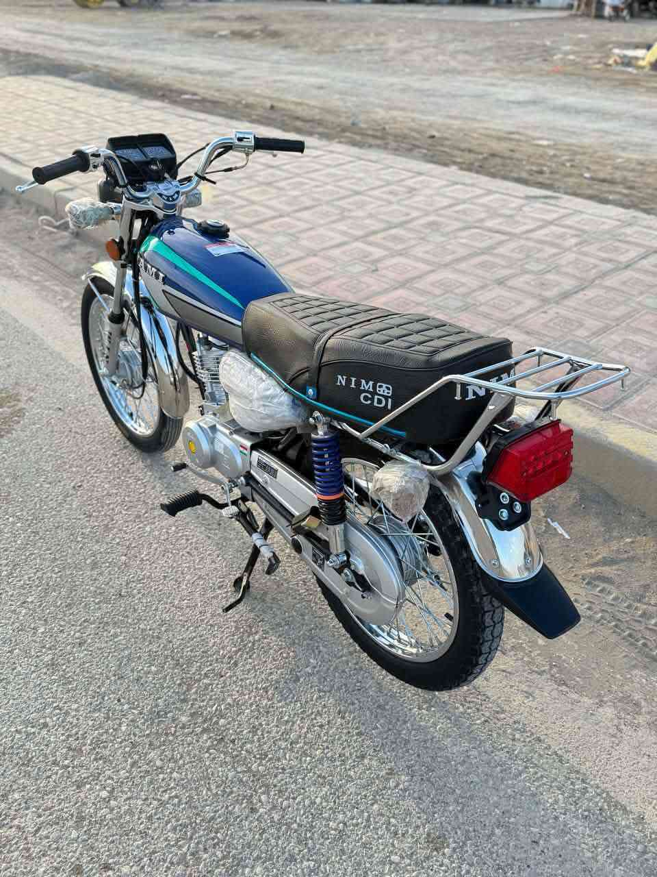 دراجه اربعه كير مديل 27 أوراق سكنر دراجه بجيس صارله 10ايام من طالعه سحك بعده السعر خاص او الاتصال عل الرقم ***********
