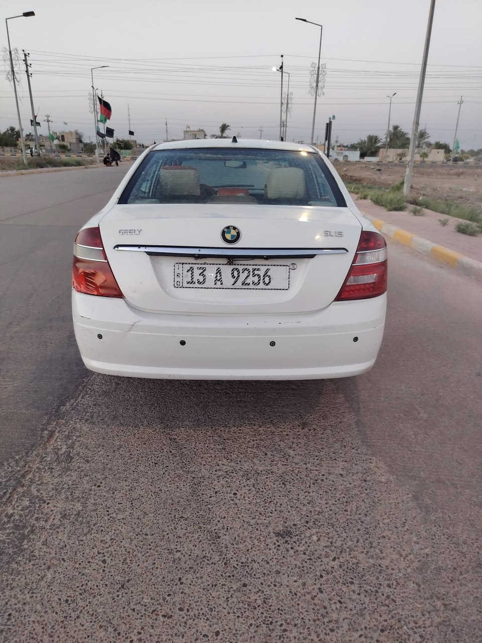 سلام عليكم سياره جيلي كفاله عامه ضربه تبديل صبغ سياره وضع شريكه جهزه من كلشي مكينه وكير حداديه وتخم تاير تبريد شغال كهربايات كله شغال مجال  *********** وتصل سنويه ٣١ مجدده سياره موديل ١٣ وسعر سياره ٤٣ وبيه مجال
