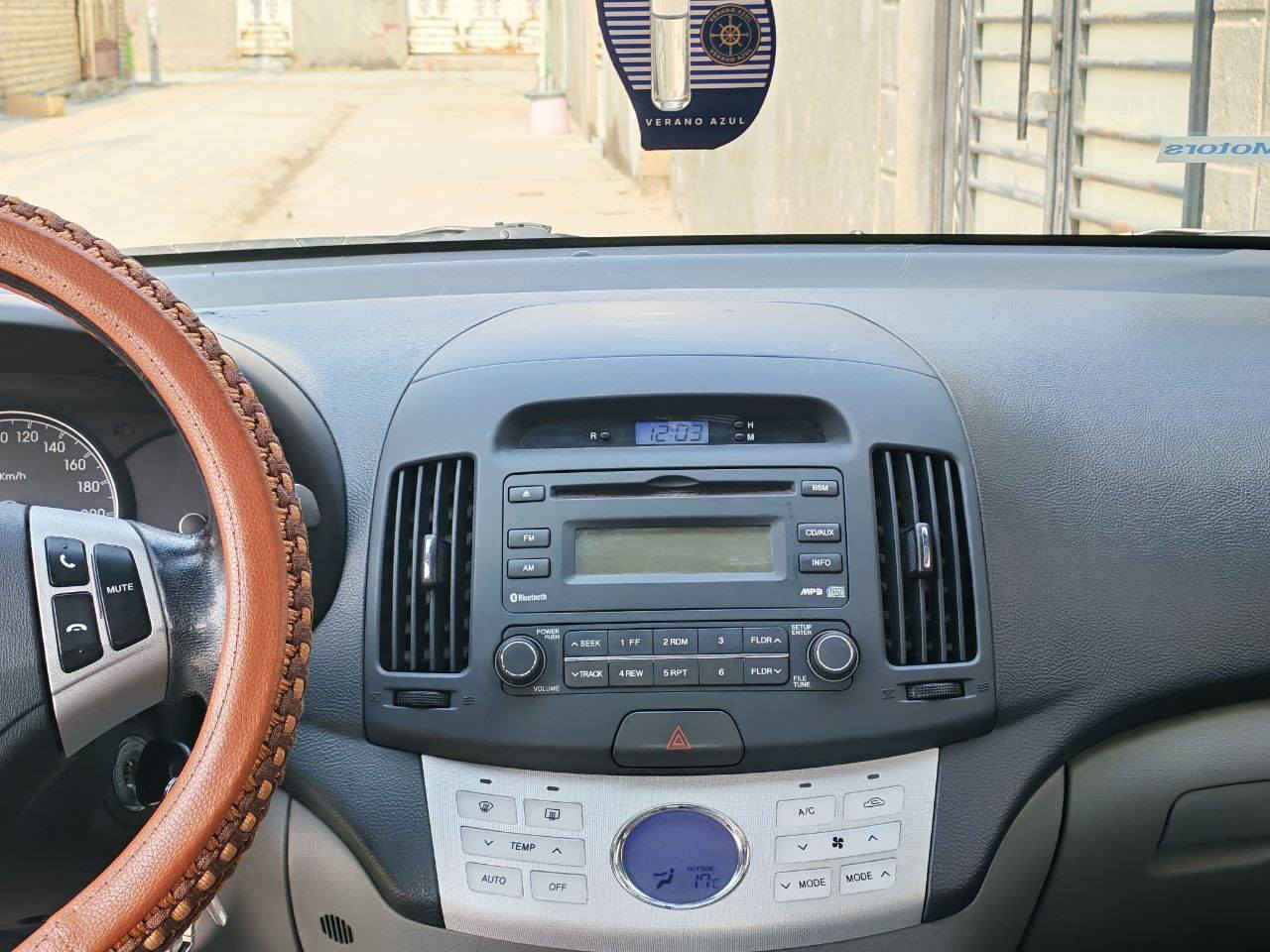 سلام عليكم النترا 2010 بعده بريحه الشركه جديد بمعنه الكلمه شرط زلغ مابيه مكينه 1800دوش دكشن عالي تبريد تدفئه مرايات شفط سعر 48 وبيه مجال قليل الموشراي لايكسر بحلال الوادم مكاني ناصريه ***********
