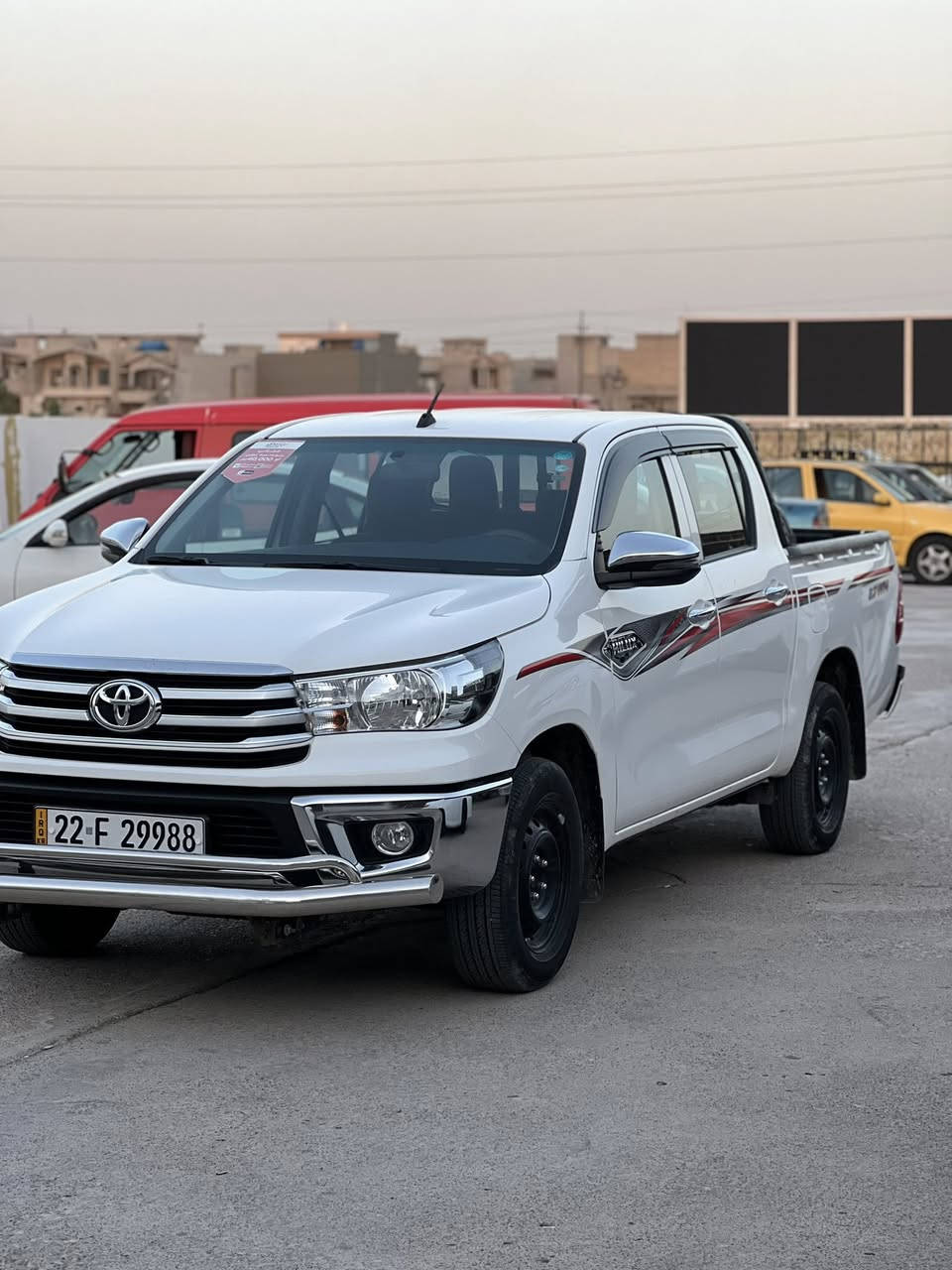 TOYOTA Hilux مودیل 2024 شریكە جیهان المرغوب رقم 1
كیر محرك وكالە تحویل غرامە شرط 
بجم خلف كبس فقد ربع باب صبغ بدون ای دواخل رقم سنویە 2031 
كفالە عامە دعامی لل دعامی 
سعر مناسب 225$ مجال 
*********** بی واتساب
