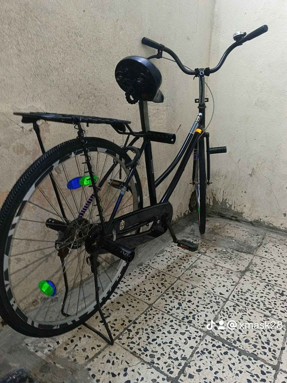 باسكل للبيع  نضيف سعر120


**إذا كنت صاحب هذا الإعلان وتريد حذفه لأي سبب، رجاءا أرسل رسالة إلى الدعم الفني**