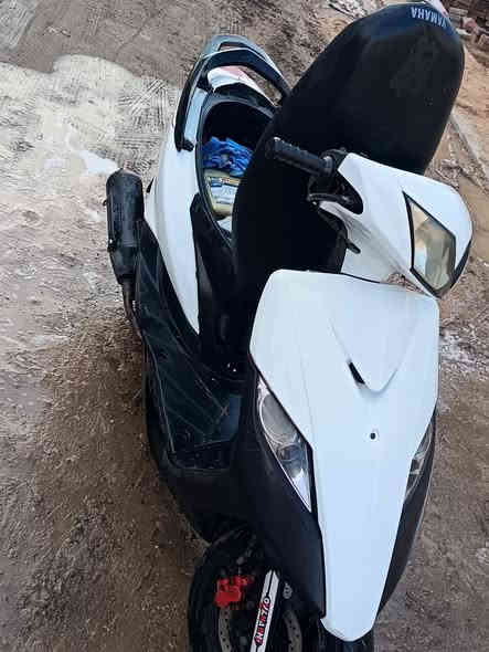 السلام عليكم دراجه ماكس ثعلب 140 مكينه ناعمه كفرات ولا شخط كهربائيات كلها شغاله اشاير لايت هورن  سلف هندر نكره السعر 550 وبيها مجال حك الجيه  مكاني بغداد الغزاليه رقمي *********** واتس
