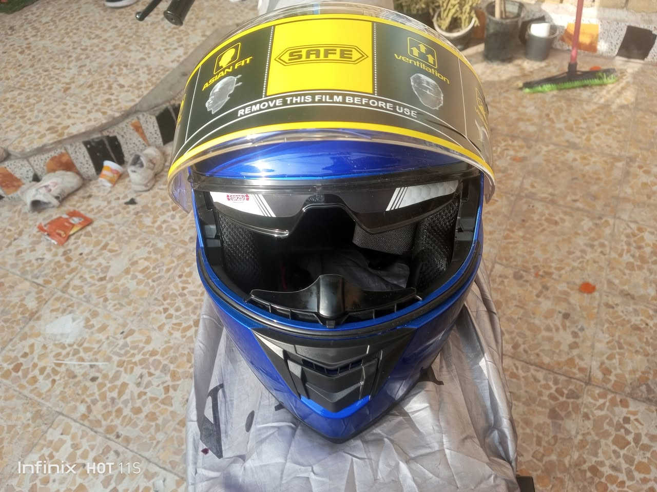 اريد 50,000 وبيها مجال774 689 8853 وهذا رقمي بس واتساب شريحه ما يشتغل
