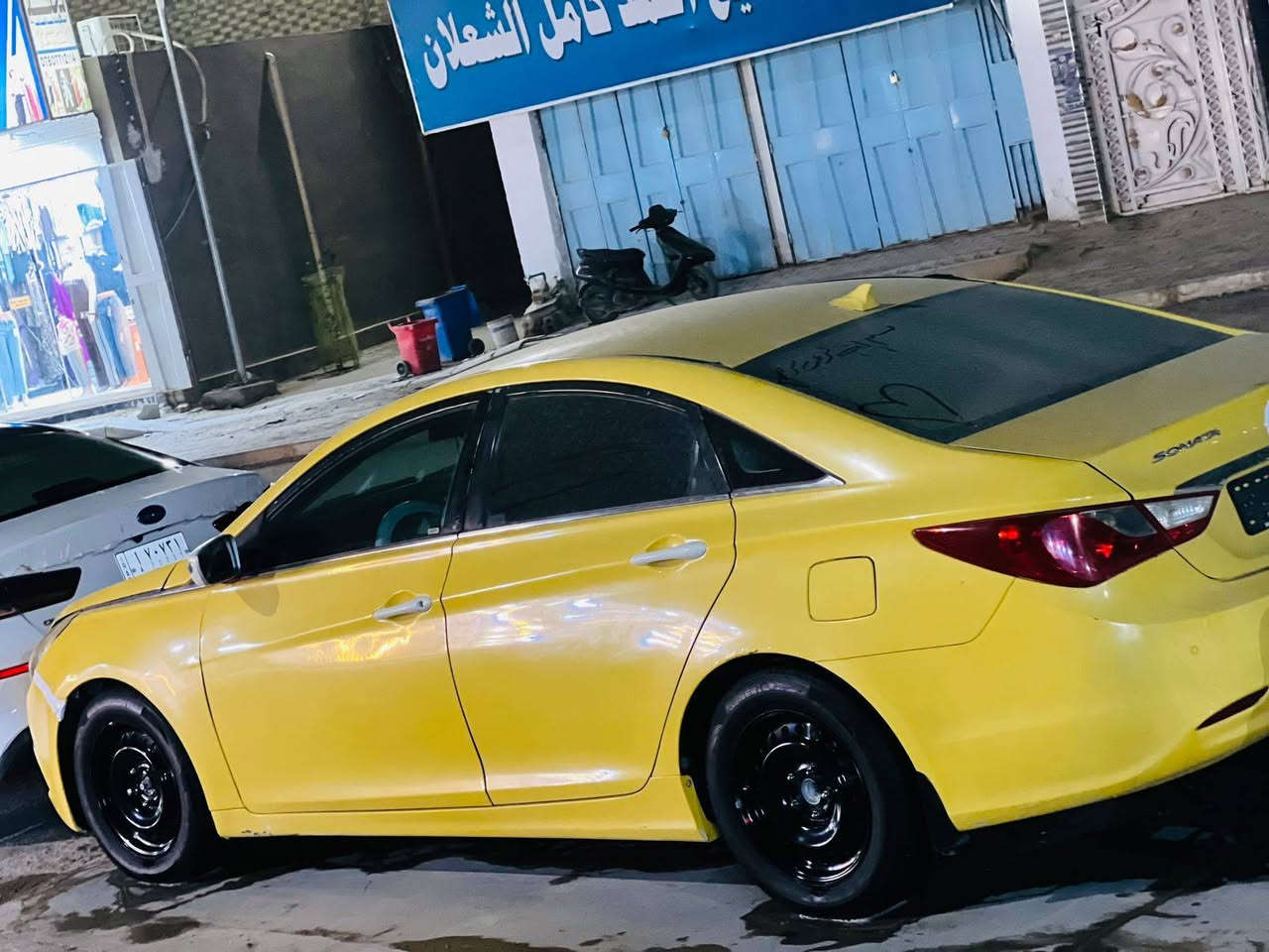 سلام عليكم
@إشارة 

سوناتا امريكيه 2011 

بيه بس جامع الامام جهت سايق فقط ضرر امريكيه 

سعر 90 وقابل لتفواوض 

رقمي ***********

مكان دوانيه الحمزه شرقي

مراوس حسب قناعه
