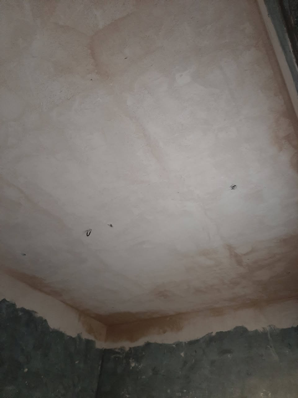 سلام عليكم البخ أو نثر أو بياض على متر و اليوميه ***********
