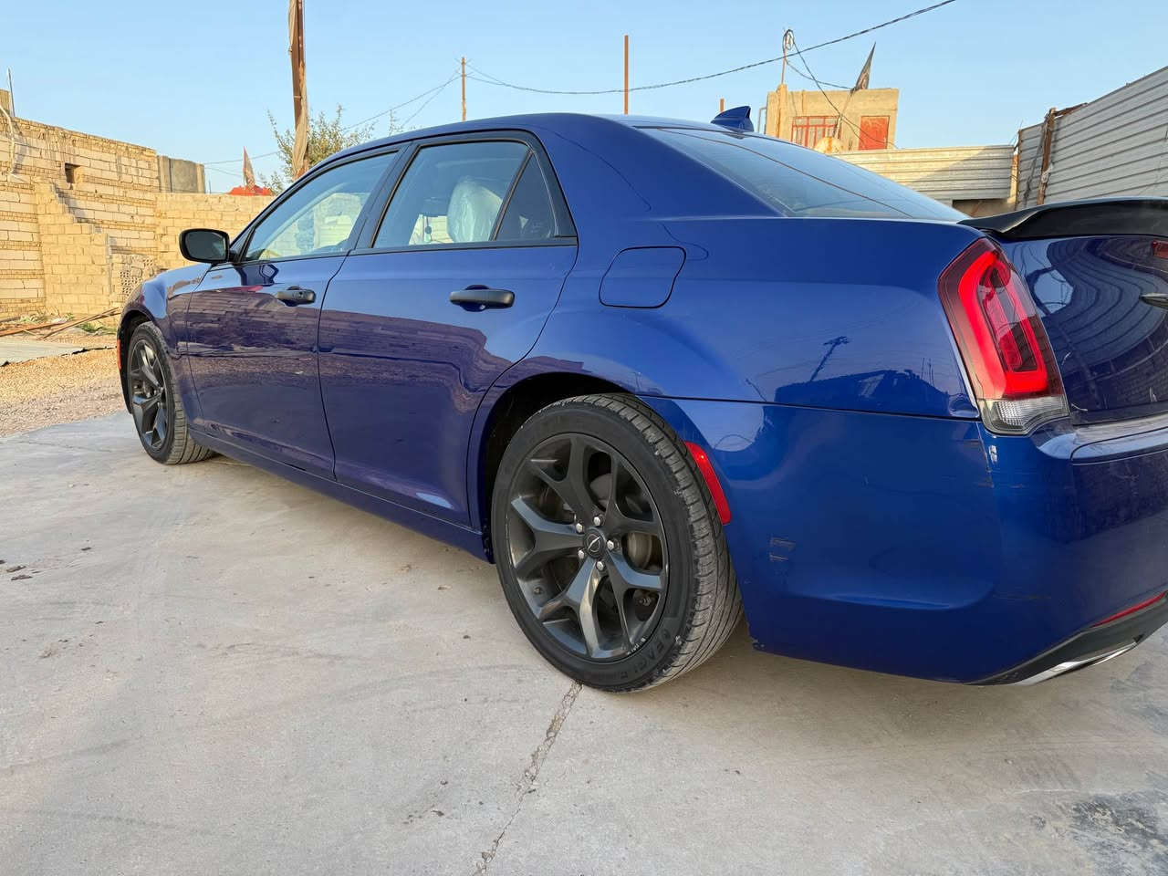 Chrysler C300
كرايسلر اوباما 
مديل 2021 
مواصفات عاديه
كير ماوس طيارة 8 نمره 
لايت زينون
ويل كروم قياس 18
محرك 3600 
ماشيه 85 ميل 
السيارة نضيفة جداً استخدام شخصي جاهزة من كلشي مابيها اي نقص و عليها ادامه كامله و نصبتها حلوة 
الضرر جاملغ وبنيد وهنا صار بيه باب الصدر بارد جوه يدة الباب وباب خلفي صبغ بدون اي دواخل حادثه 
رقم شمالي اربيل دولي تحويل مباشر او وكاله 
السعر 210 $ و بي مجال 

مكاني الديوانيه قضاء المهناويه
تفاصيل اكثر *********** متوفر واتساب النجف, العراق
