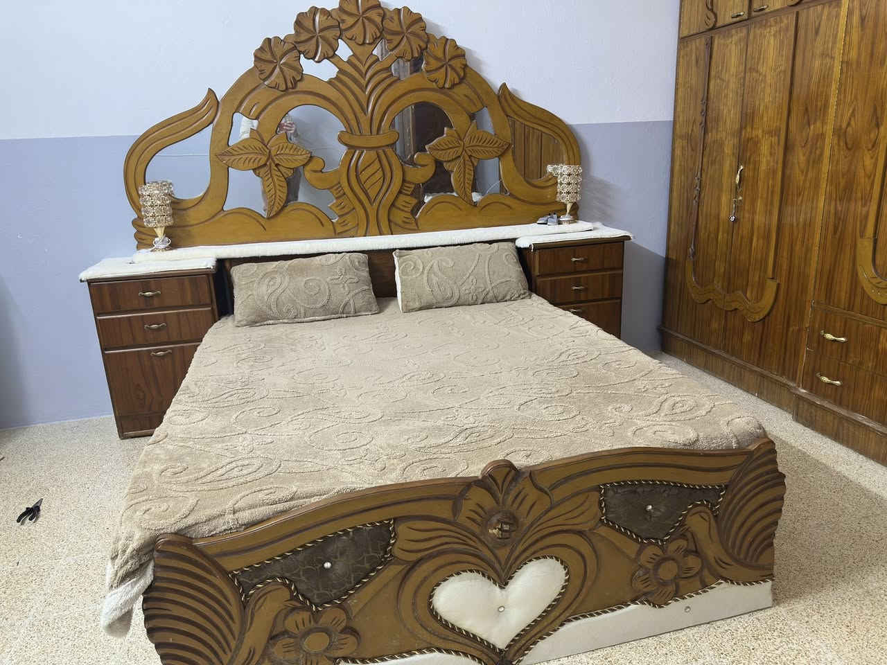 غرفه صاج عراقي لبيع سعر 900بيها مجال قليل  مكاني حي صدام  رقمي ***********
