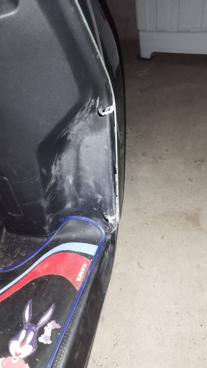 اسلام عليكم دراجه شحن للبيع باب اول صوندتين 
بطاريات وملف مابيهم شي ماشي 7000سعرو 550الف وبي مجال هذا رقمي بي واتساب ***********الشراي يتصل بي بس هذولي البراغي مكسره مكاناتهم وشادهم بتيل
