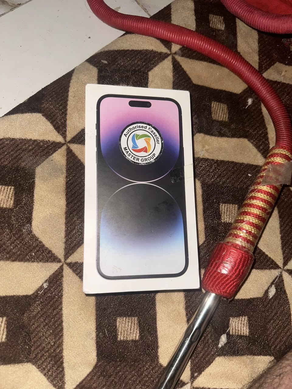 14 لبيع ذكره 128 شريحه اكترونيه بس ضهره مكسور جهاز مكفول بطاريه 84   /***********
