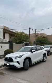 تويوتا هايلندر 2023 هايبرد  AWD LE مواصفات ال LE المعروفه كشن كهرباء و...