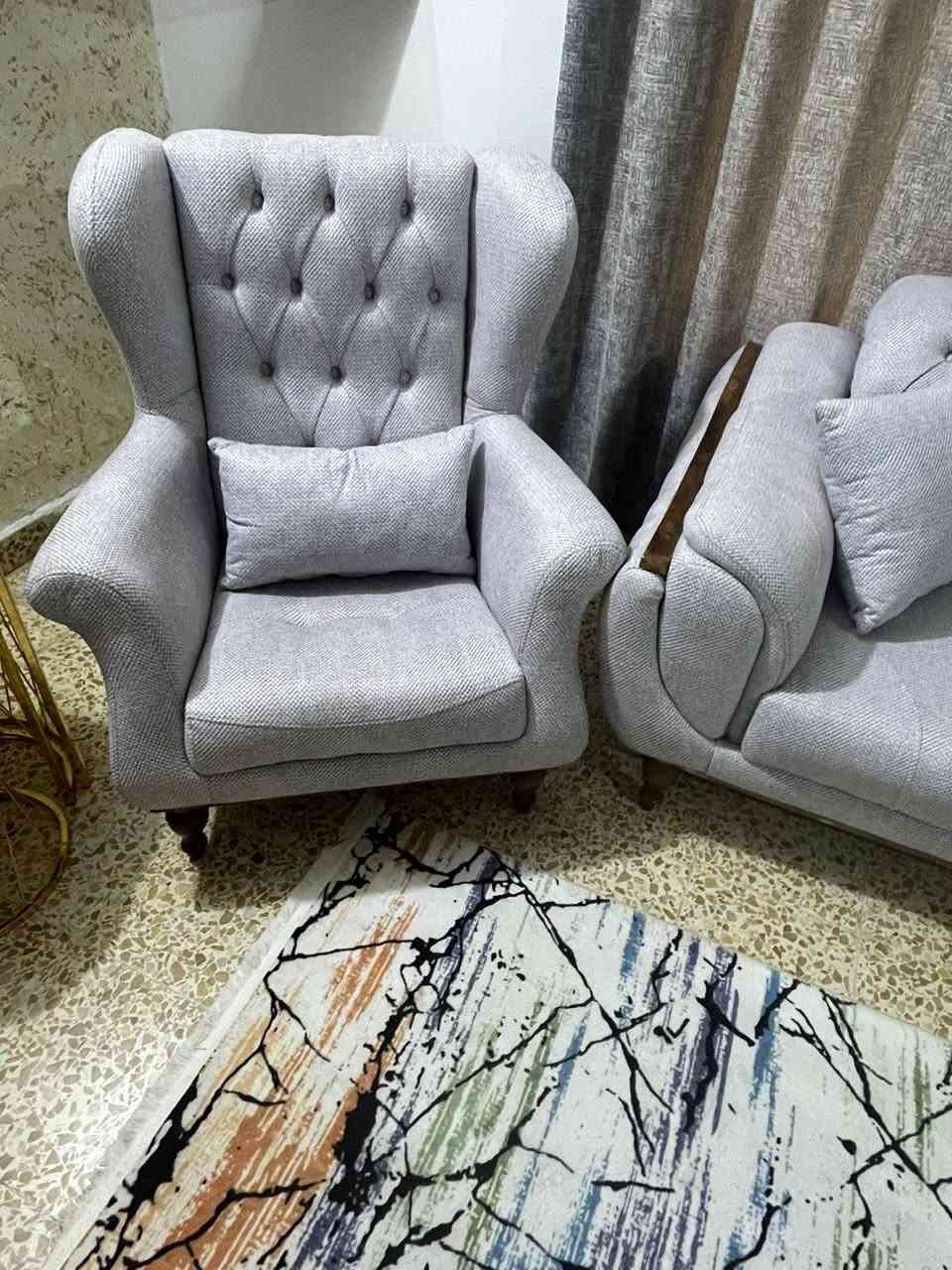 السلام عليكم تخم تركي استيراد خاص 10 مقاعد استعمال 3 اشهر فقط بعده جديد مع 8 كوشات  السعر 1.300.000 وبي مجال بسيط للأستفسار التواصل فقط واتساب ع رقم *********** 
المكان بابل _ حله _ شارع 60
