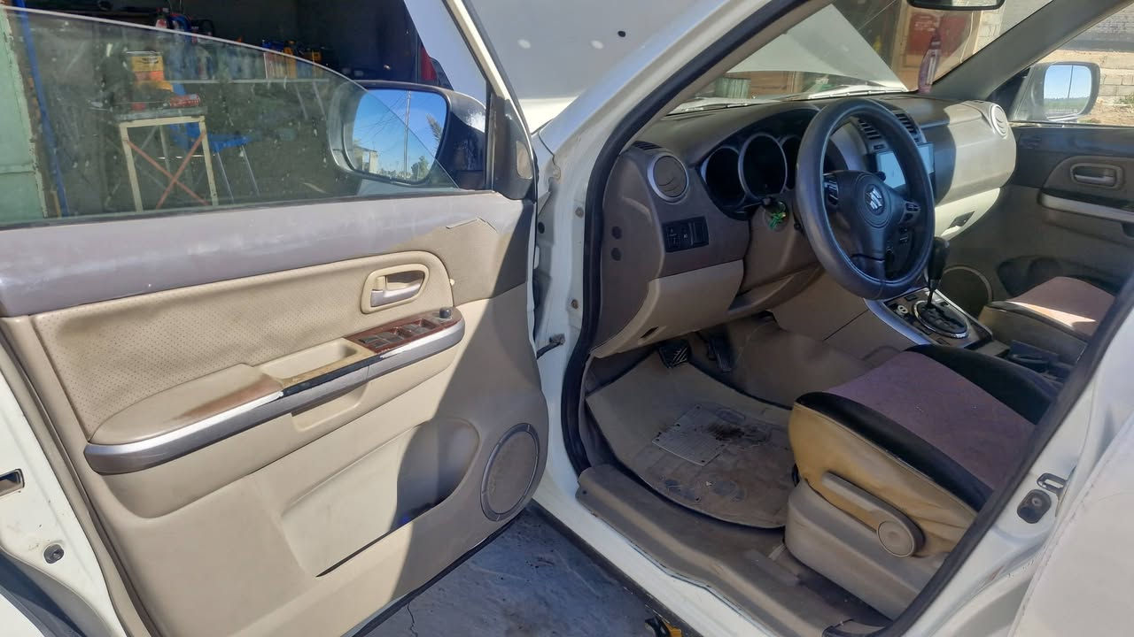 سازوكي للبيع السعر ٦٠ قفل صبغ حزام بدون حادث العنوان المشخاب ***********
