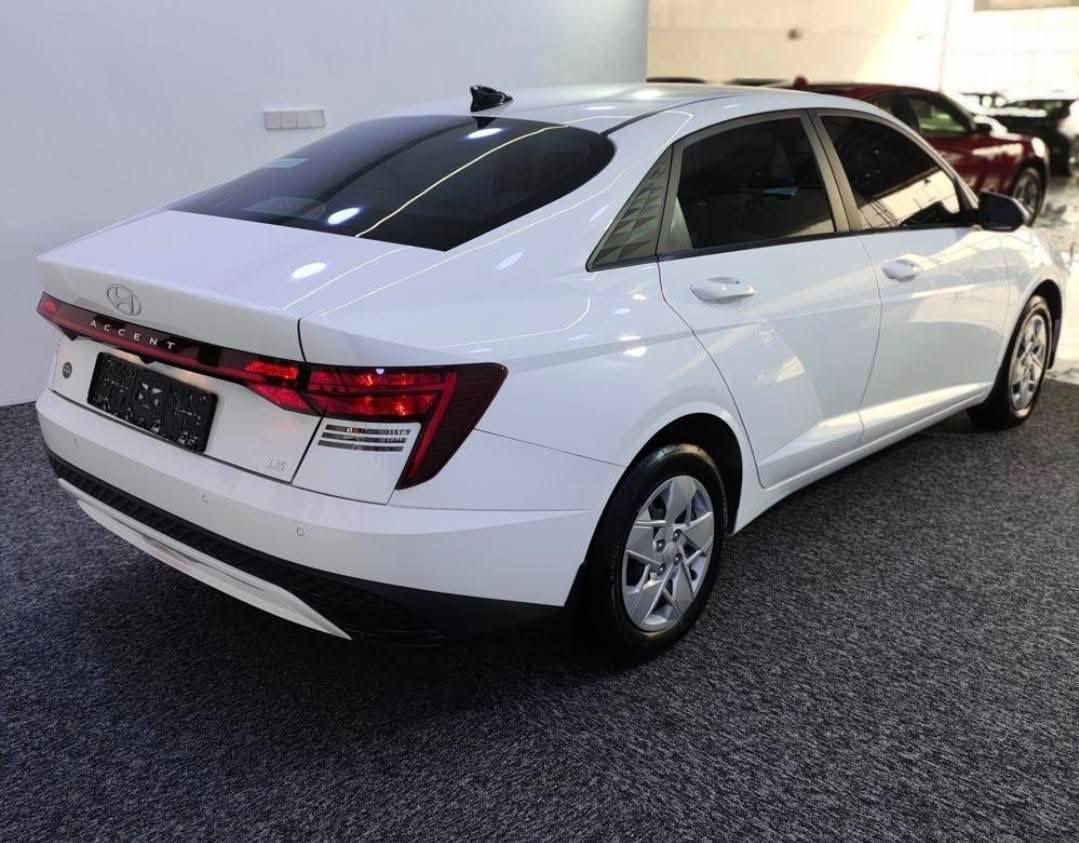 هونداي اكسنت ٢٠٢٥
ماشى ١٥٠٠٠ كم
سيارة خليجية
محرك ١.٥
مثل وكالة 
رقم كاتي
 
سيارة من سليمانية
***********
