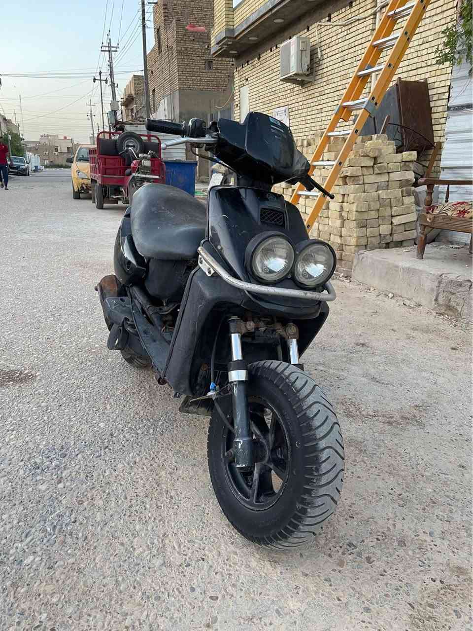 اكزز ياماها خبط مكينة 100 نظيفة وجاهزة سعرها 300
خاص ماجاوب الشراي يتصل وعدي واتساب 
*********** عمارة, ميسان
