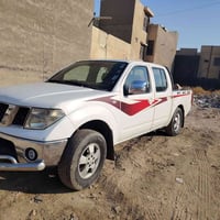 نيفاره للبيع سياره مكفوله بيه رصعه بل الباب الخلفي  فقط 2009 محرك وكير...