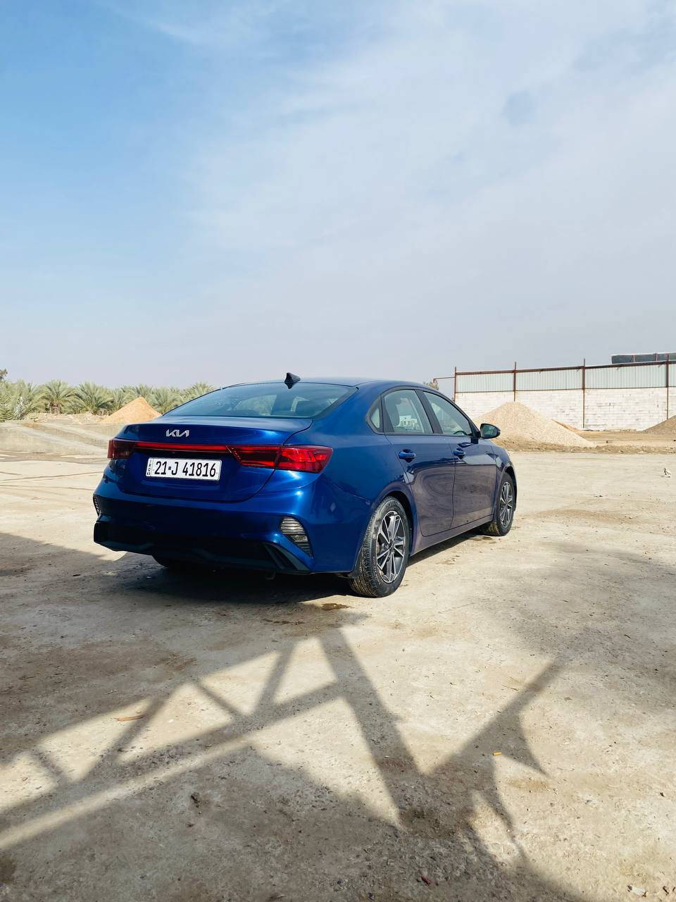 السلام عليكم
KlA FORTE موديل 2023 
دخول جديد قبل شهرين ترقمت 
رقم سليمانيه تحويل او وكاله ثاني يوم 
هزه جديده سنويا لـ30
حادث من أمريكا قطعتين جاملغ خلفي وجنطه مبدل نفس اللون (صور الحادث مع السونار مرفقه بالمنشور)
مكينه مكفوله كير مكفول تخم تاير جديد حداديه شركه 
تراي شركه سياره خير من الله 
مواصفات معروفه 
مكاني بابل السعر 132 قابل للتفاوض
رجاء رجاء لاتخابر اذا مو شراي 
***********
