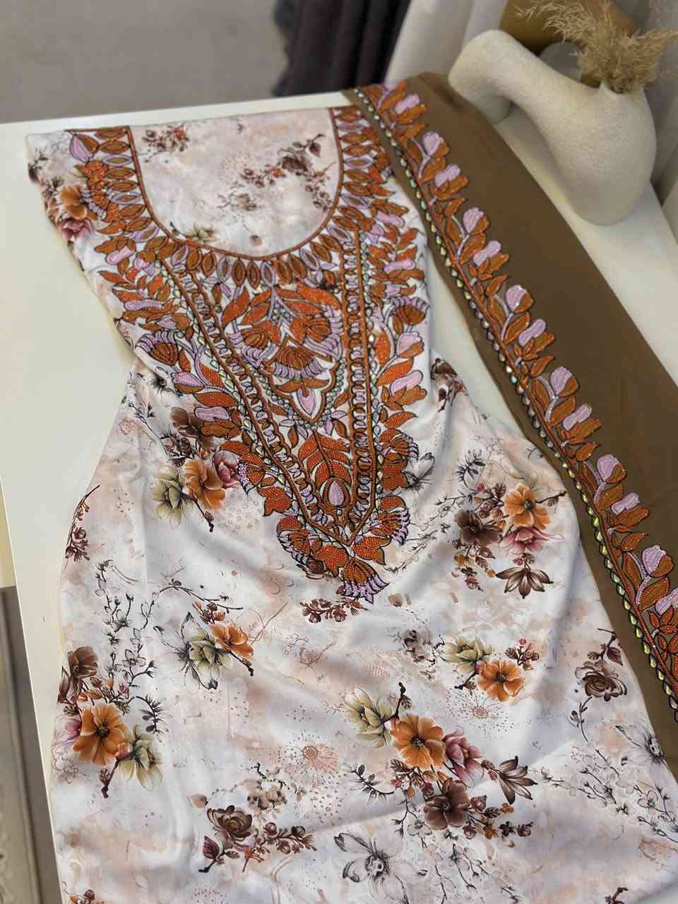 نوێترین و کەشخەترین مخاویرەکانی ئیماڕات بەردەستە لە دونیا ئۆنلاین🌿💕💙

بۆ نرخ مەسج بنێرن


**إذا كنت صاحب هذا الإعلان وتريد حذفه لأي سبب، رجاءا أرسل رسالة إلى الدعم الفني**