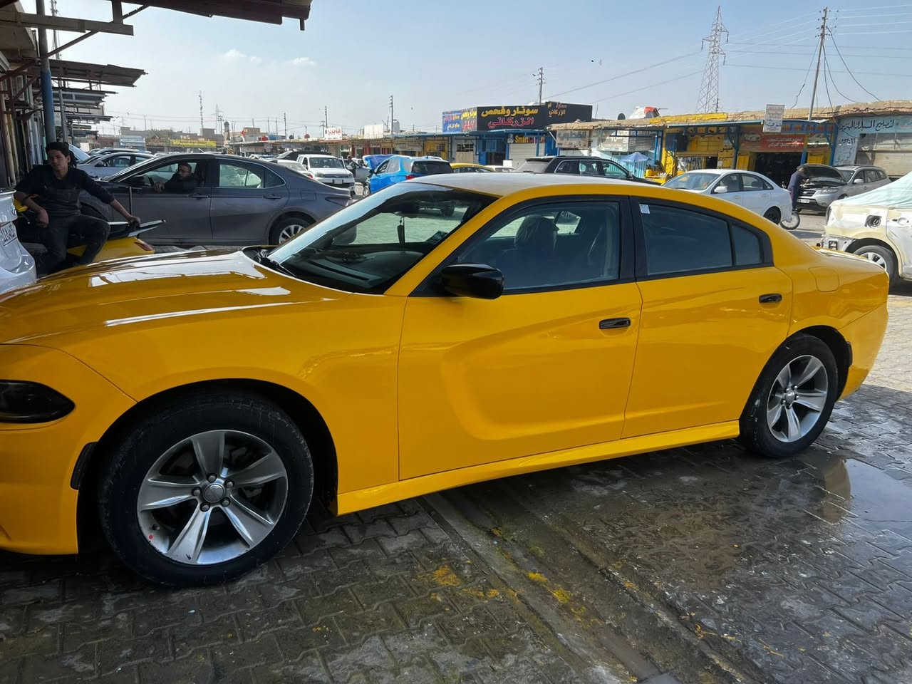 السلام عليكم جارجر موديل 2015 اصل  كلين بدون ضرر رقم واسط بأسمي مكينه كير كله كفاله للبيع فقط ***********
