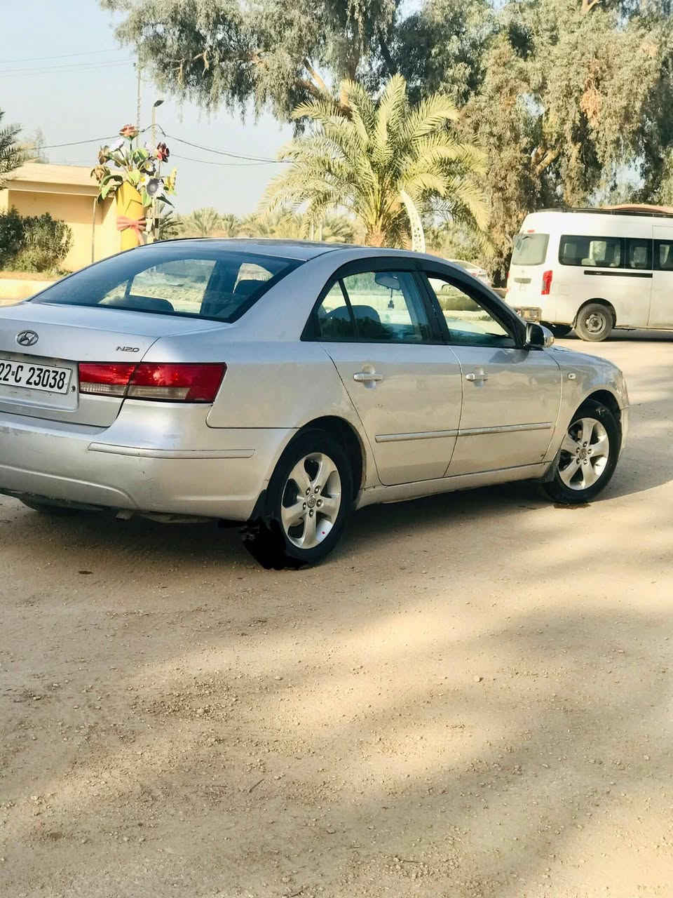 السلام عليكم سوناتا موديل 2009  كوري خط واحد رقم اربيل راعيها ابو السنويه عربي قريب عليا وحاضر لكلشي  السياره صبغ بسبب جراد مابيها غير ضربة جاملغ الامامي جهة السايق مبدل محرك 2000 جديد وكير جديد وحداديه جاهزه تبريد شغال كلشي بيها شغال ماعايزه كلشي السعر 90 مكاني نجف ابو صخير  ***********بي واتساب
