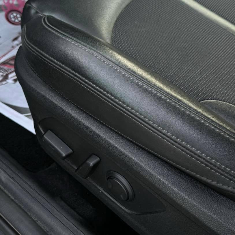 سلام عليكم سياره كي فايف جيتي لاين موديل 21 فول بصمه موصفات الجيتي معروفه مكينه 1600تيربو  امريكي السياره السياره تخبل ماشالله جديده وحلوه بس بنيدها ينرادله صبغ لان الي صابغه غشيم تخم تاير جديد باتري جديد  رقم اربيل الجديد بسم نسيبي تريد تحويل تريد وكاله السعر 174وبيها مجال لطيبين سبب البيع اريد  اخذ اكورد وترهم مراوس حسب القناعه موديل حديث رقمي بي واتساب ***********
