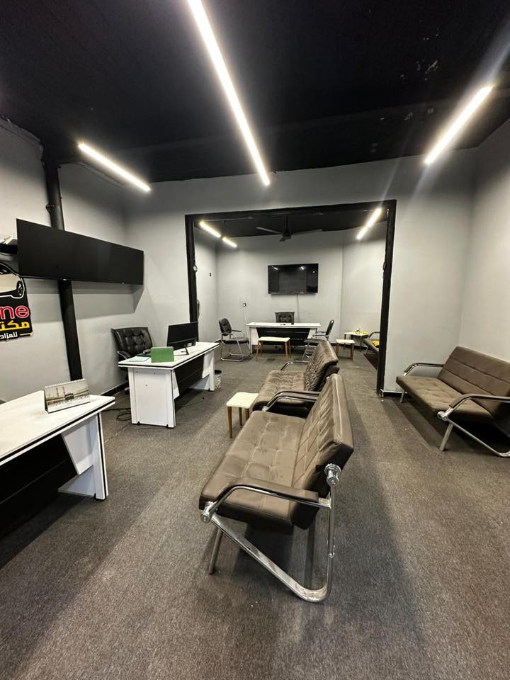 ميز مكتبي عدد 2 قياس 140
ميز مكتبي عدد 1 قياس 180
استخدام قليل جداً
سعر مناسب
***********
