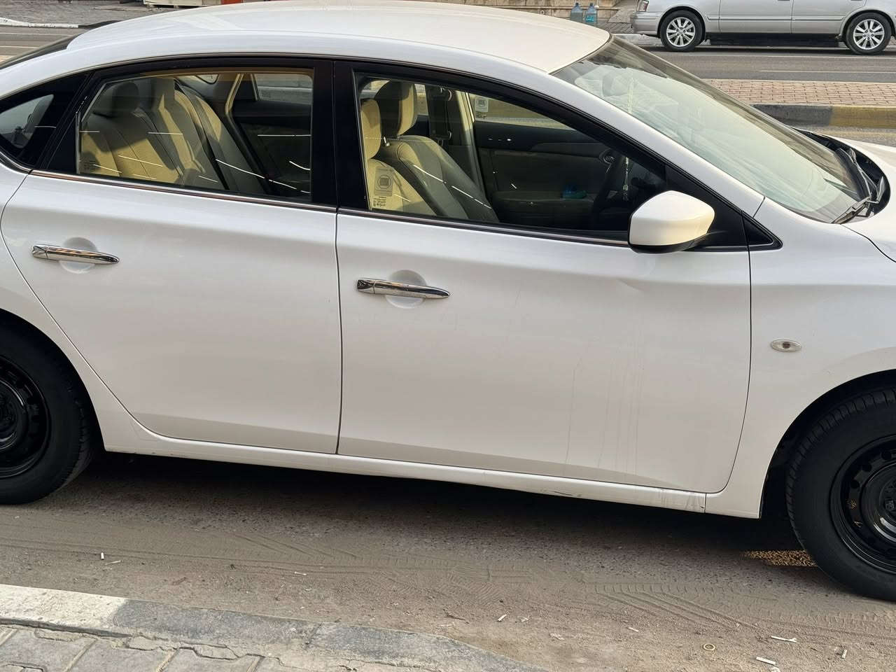 نيسان سنترا خليجي موديل 2015 ياباني  السياره كفاله  للبيع للستفسار ***********
