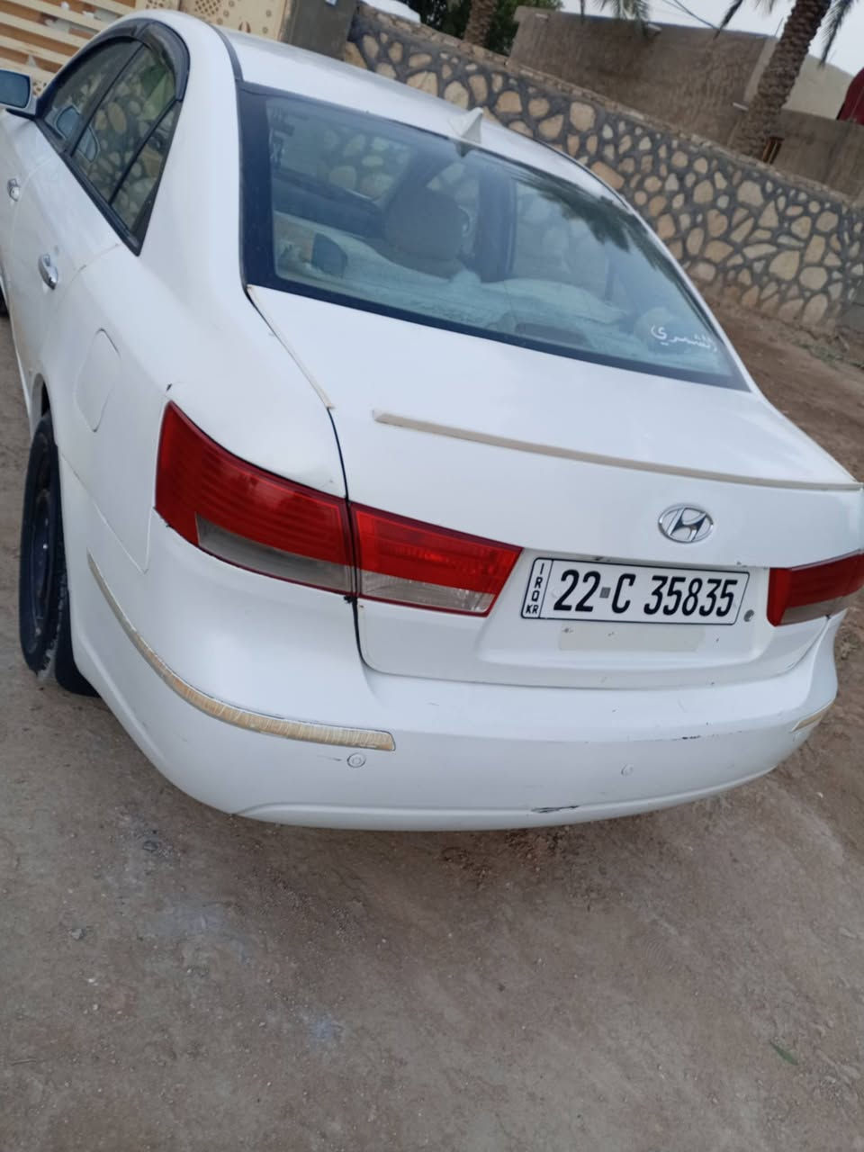 السلام عليكم ورحمة الله سوناتا للبيع مصبوغه احزام مكان السيارة بابل السيارة حلوة مال  بسمي ***********
