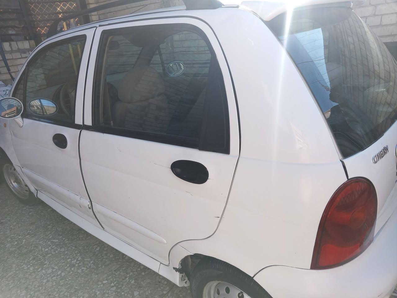 السلام عليكم QQللبيع موديل 2012 سنويه بسمي ماشيه 87 الف كيلو تبريد شغال كير اوتو جام كهرباء مري كهرباء رقم جديد هزه جديده بدون ضرر كير مكينه صدر تايرات كله جديد مكاني العامريه او ابو غريب السعر 33 وبيها مجال قليل 
***********
