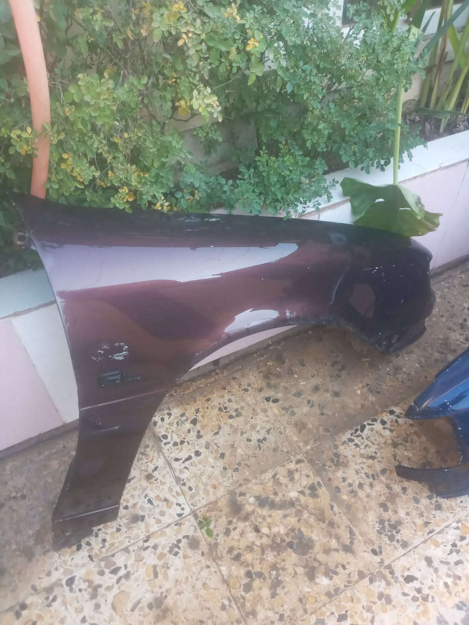 سلام عليكم سستم اوبل فكترا
ثلاث أبواب، بيهن جامات (2)خلفيات 
(1)امامي جهت السايق +
زوج جاملغات أمامي+بوند    
وياهن تك بك ليتات  +عطر أمامية نيكل+
بطاين لون اسود 
الخلفيات مصلحات ونضاف 
ولاماميات يعوزهن تصليح 
-------------------------------
السعر: 250 بيهن مجال
-------------------------------
***********
***********
العنوان موصل حي عدن
