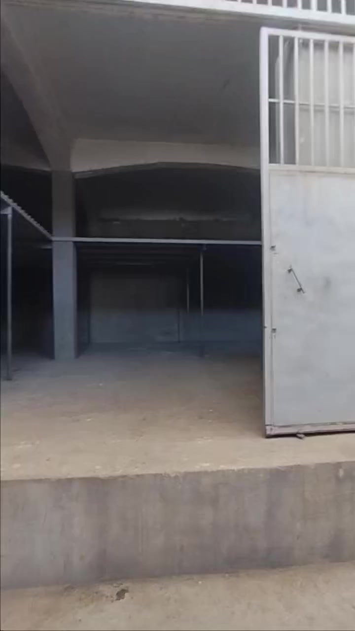 السلام عليكم متوفر كراج سيف اللايجار مساحه كبيره طابقين 
الموقع جانب الايمن قرب الجديده مقابيل شركه سنتر بغداد 

تواصل الاستفسار 
***********

*********** واتساب
