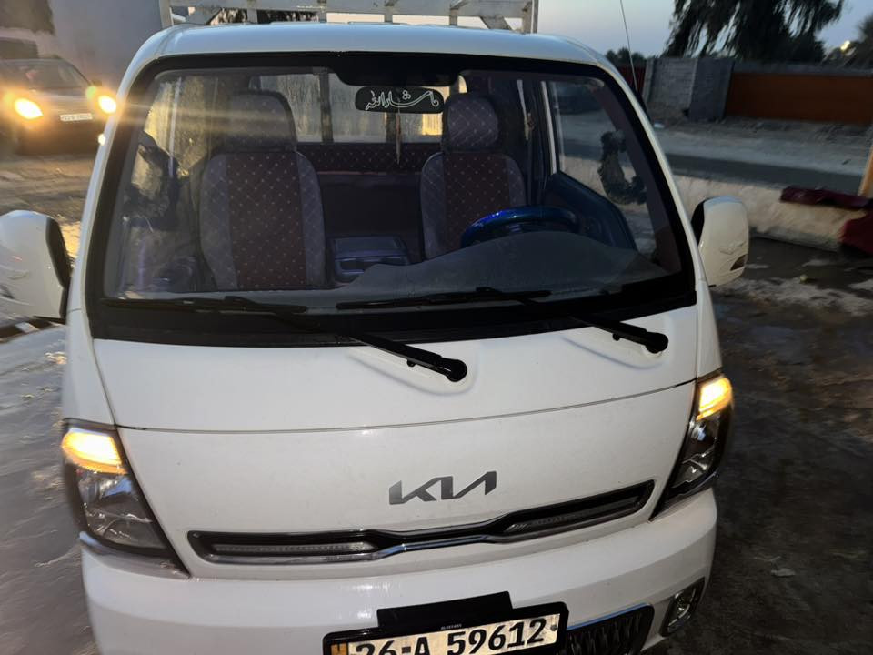 كيا موديل ٢٠٢٣
مكفوله كفاله عامه 
ماشيه ٥٨ الف 
رقم صلاح الدين إنكليزي 
دوشمه ومحجر جاهزه 
تخم تاير جديد
*********** اتصال وتساب 

السعر ١٤٨ وبيه مجال
