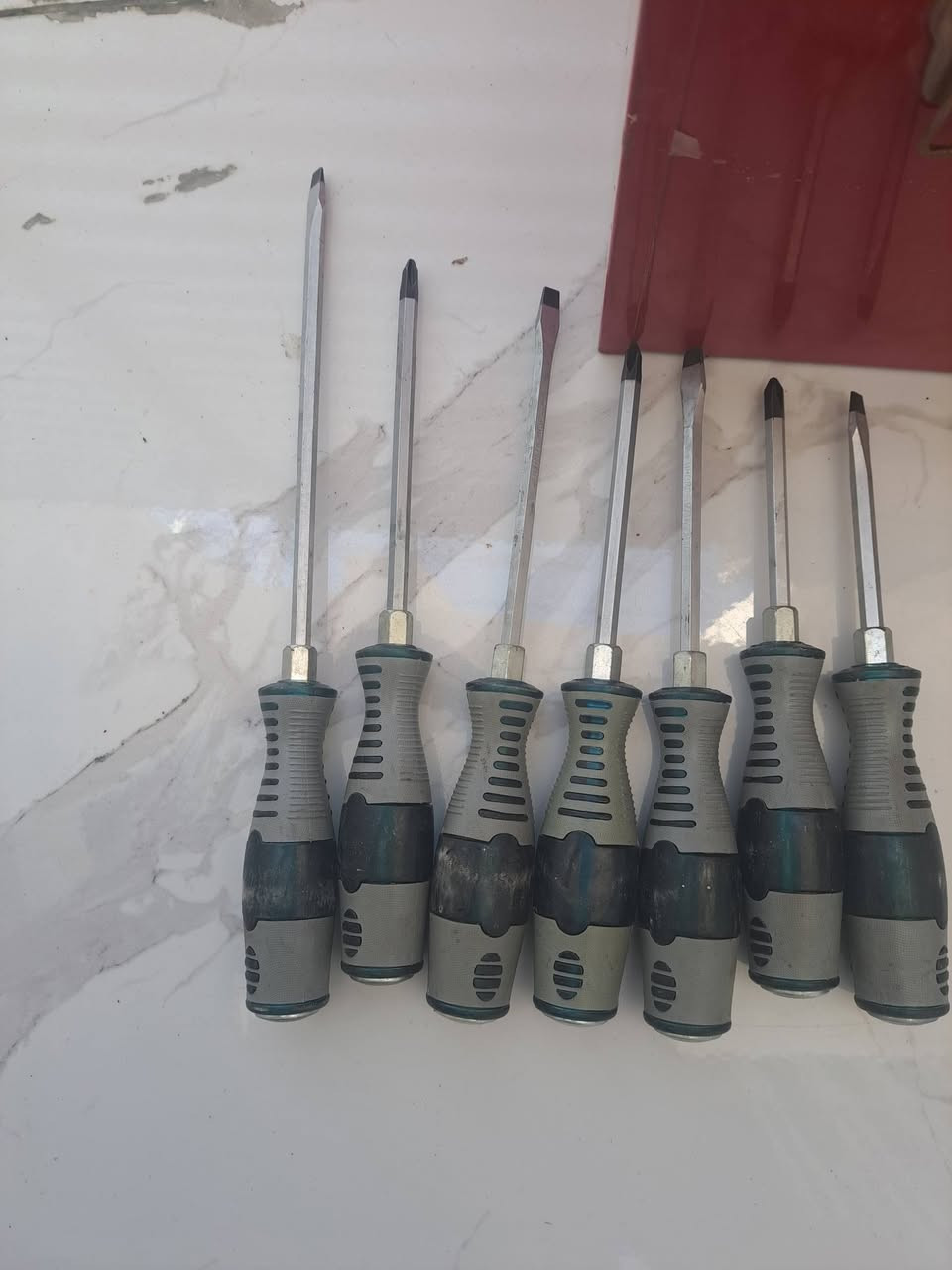 صندوق عده مع ملحقاق ٨٠ الف الصناعه موجوده بالنشر


**إذا كنت صاحب هذا الإعلان وتريد حذفه لأي سبب، رجاءا أرسل رسالة إلى الدعم الفني**