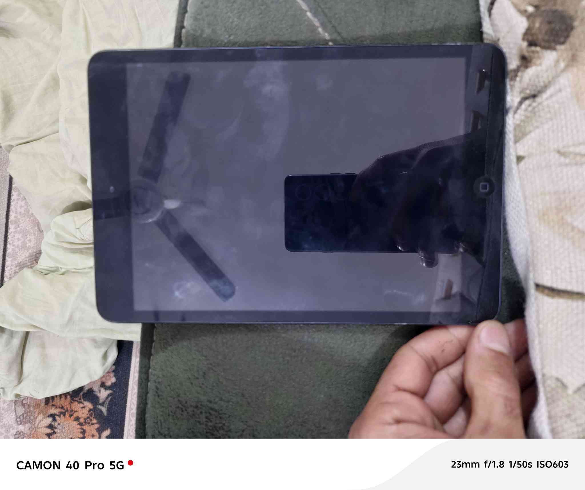 مبايلات ٣ واحد تاب 
و٢ صيني 
لتاب ب٦٥ 
والصيني ع ٢٥ لواحد 
***********
