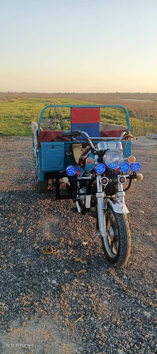 سلام عليكم ستوتة للبيع موديل 2023 طالعة 2025 سعر مليونين و700 و بيهة مجال مكان كربلاء رقم صاحب الستوتة ***********
