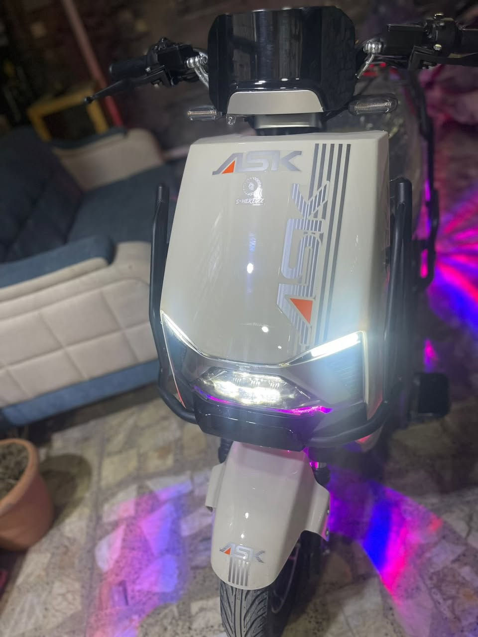 6بطاريه نوع ASK استعمال شهرين فقط شكل شركه
العنوان بغداد. كم سارة

+964 775 939 0729
غير متواجد ع فيس بوك


**إذا كنت صاحب هذا الإعلان وتريد حذفه لأي سبب، رجاءا أرسل رسالة إلى الدعم الفني**