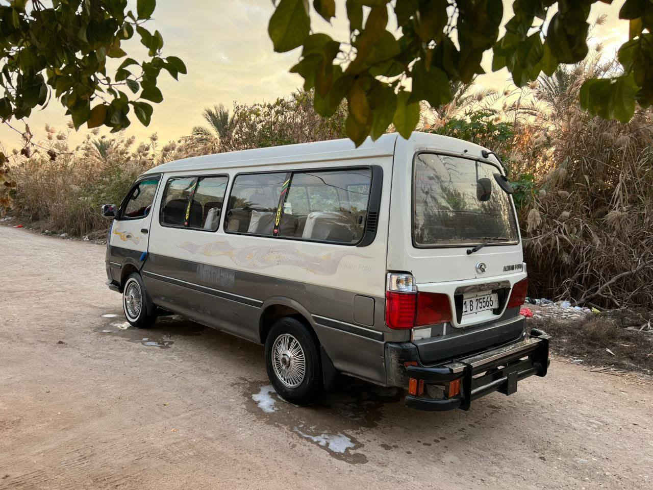 فوتو الوان موديل 12 بلاديه
سياره جاهزه من كلشي مكينه كير اكسل جدد 
رقم انكليزي بسمي تحويل ثاني يوم رقم شاصي 
تكمه بيها صبغ بس بكان لواقيه فقط لباقي مكفول 
***********.              السعر 72 بيها مجال قليل
