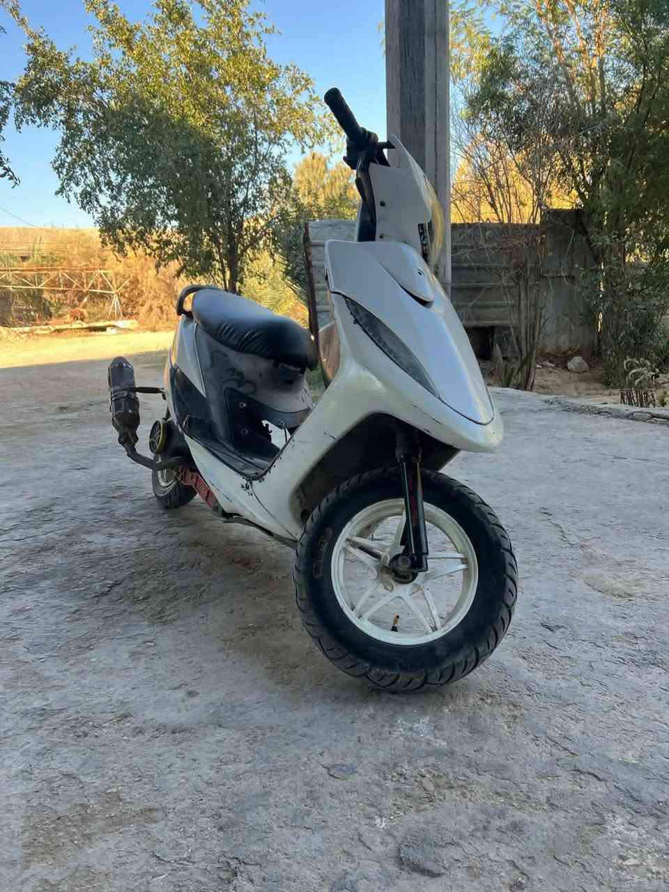 سلام عليكم دراجه ماكس عدله مزوده راجع بوشه 55كلجات بلاد صالنصه رياضي السعر 400وبيها مجال للتواصل *********** مكاني اللطيفيه
