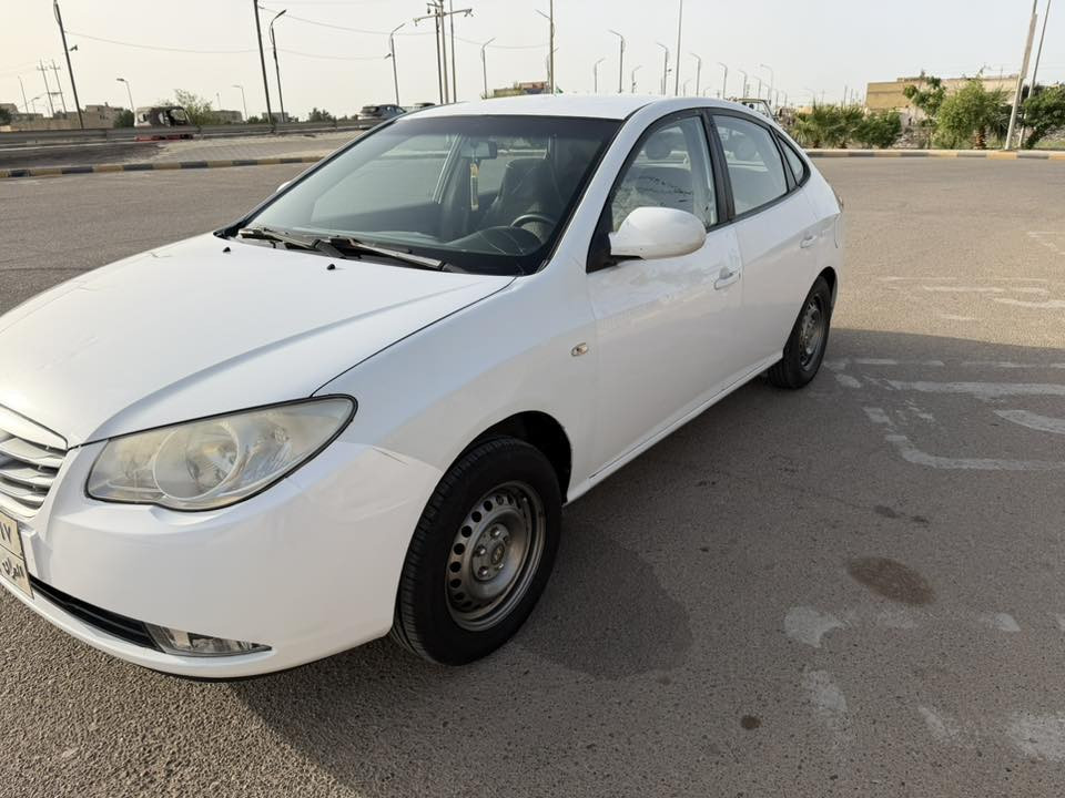 النترا 2010 سياره جديده حداديه تخم تاير تبريد ثلج متومه ارقام وسنويه اصليه مكاني العماره سعر السياره 45 بيها مجال 
***********
