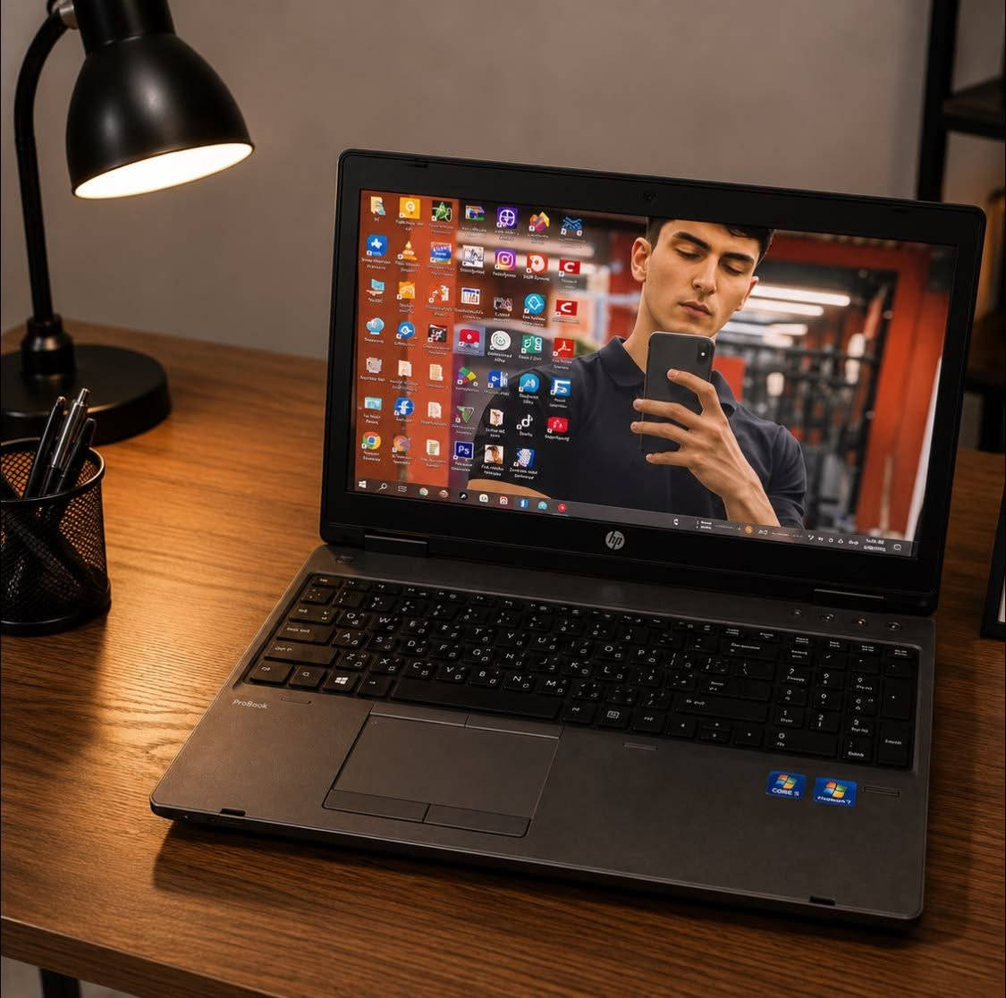 لابتوب للبيع يفيد العمل و الدراسه و اللعب
يحتوي بنظام تشغيل Windows 10 Pro، الإصدار 22H2.

بذاكرة وصول عشوائي (RAM) بحجم 8.00 جيجابايت (مع 7.88 جيجابايت قابلة للاستخدام 

اسم المعالج: Intel Core i5-3230M.جيل المعالج: الجيل الثالث (3rd Generation).سرعة المعالج: 2.60 جيجاهرتز وتصل إلى 2.60 جيجاهرتز.الذاكرة العشوائية (RAM): بحجم 8.00 جيجابايت (المتاح للاستخدام الفعلي 7.88 جيجابايت).نوع النظام: نظام تشغيل 64 بت (64-bit operating system)، معالج يستند إلى x64.
حجم الشاشه 15.6 إنش 

للبيع او المراوسه بجهاز آيفون 
الموقع بغداد رقم ***********
تتوفر فيه لعبة جي تي اي 5 
ولعبة الفيفه وهلال الحرب
