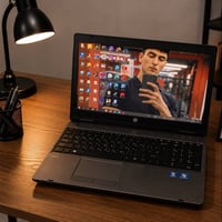 لابتوب للبيع يفيد العمل و الدراسه و اللعب يحتوي بنظام تشغيل Windows 10...