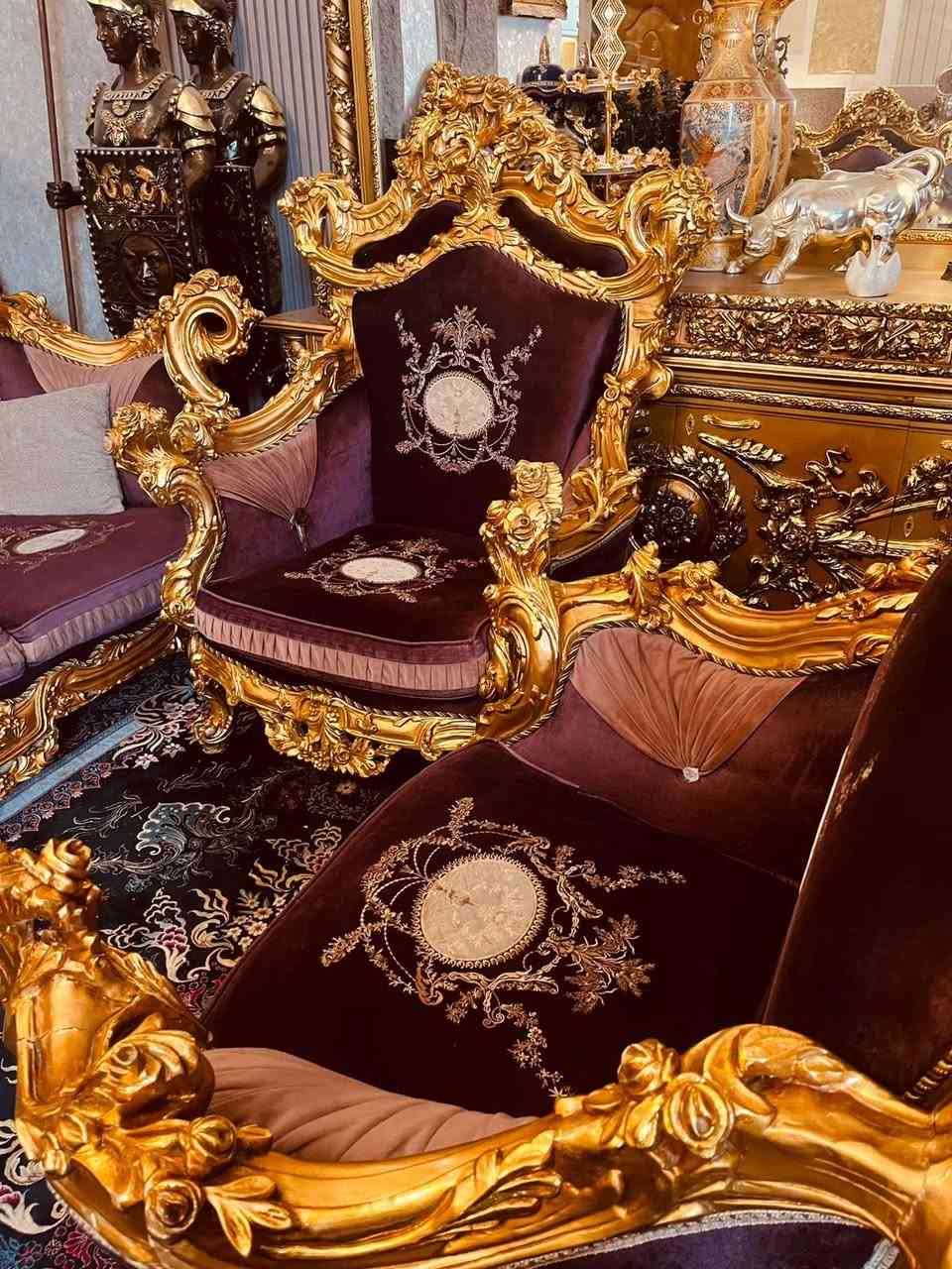 تخم مصري ملكي ١٠مقعد للبيع سعر مليون وربع شراي يتصال ***********
